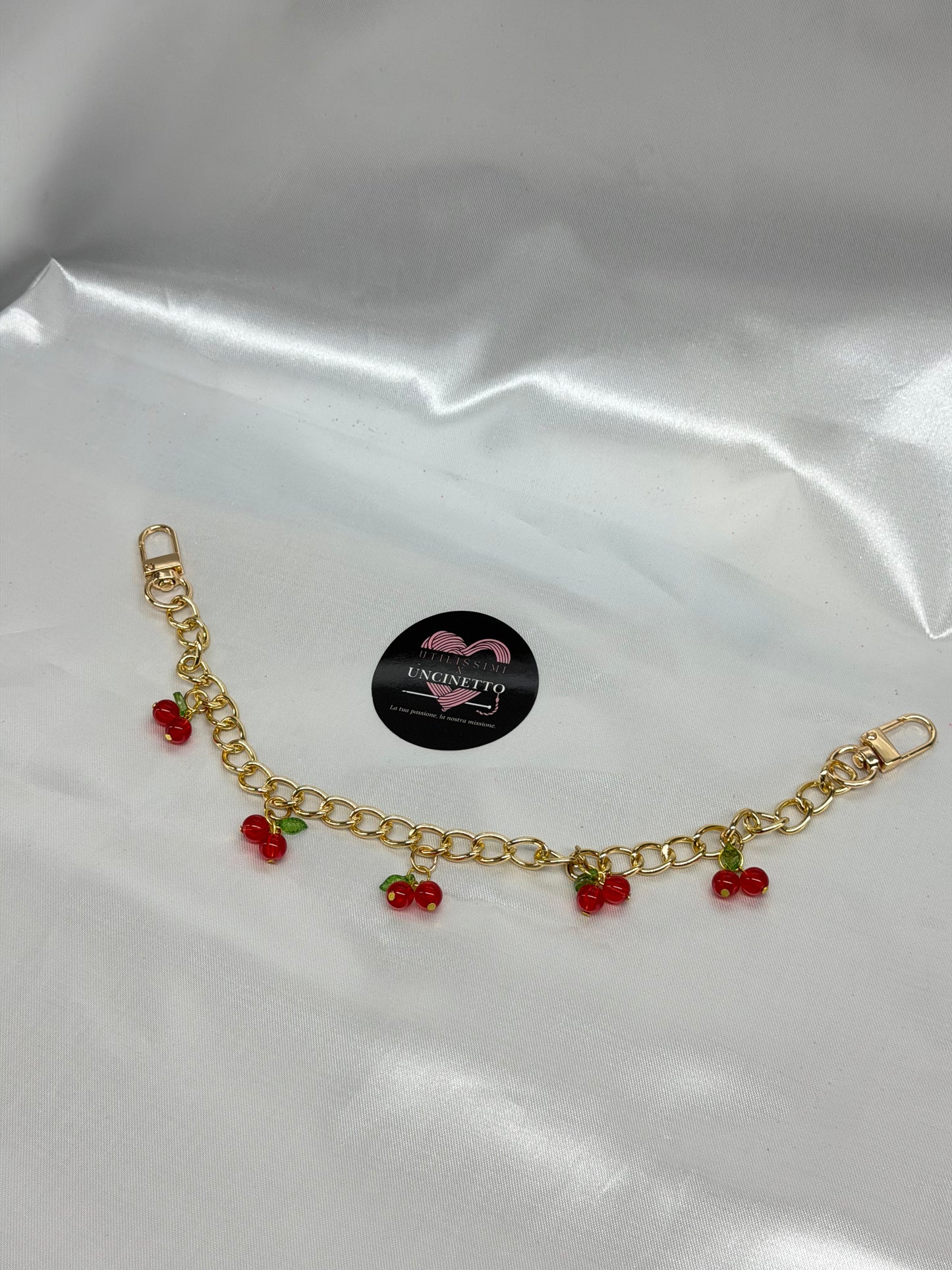 Catenina charm