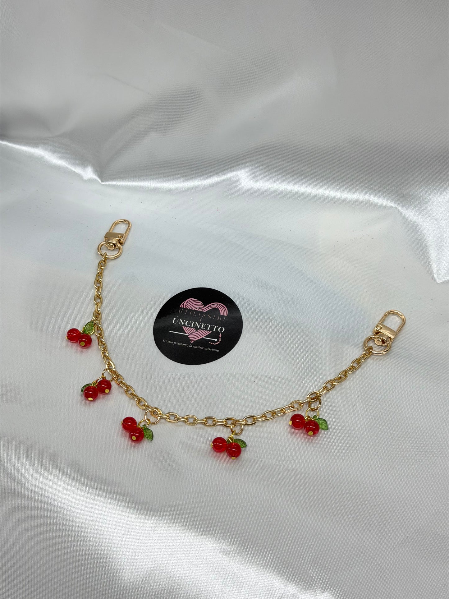 Catenina charm