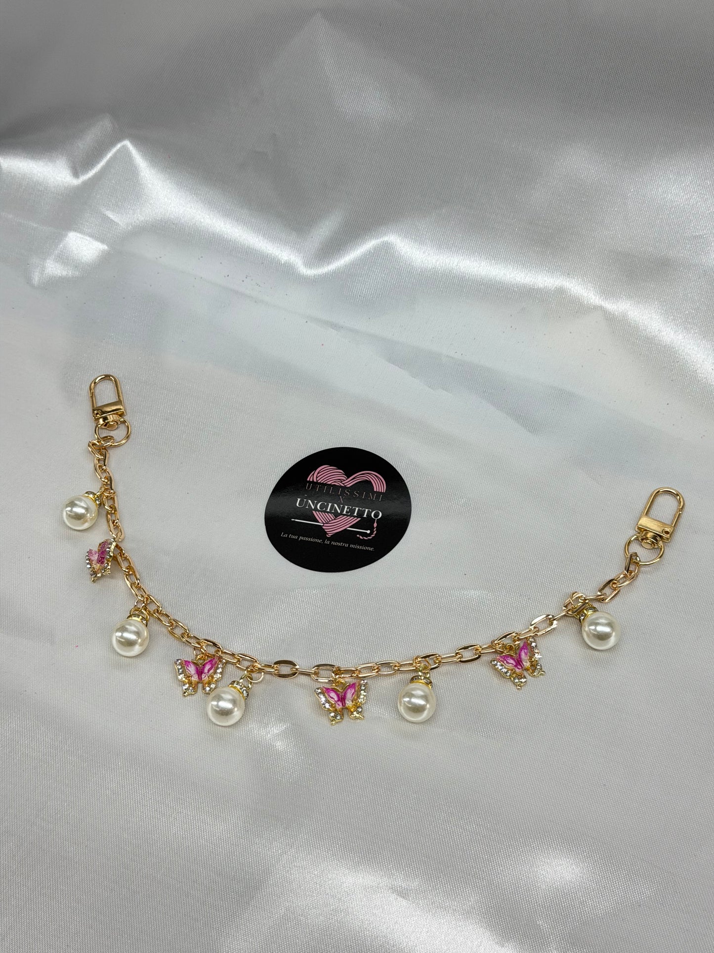 Catenina charm