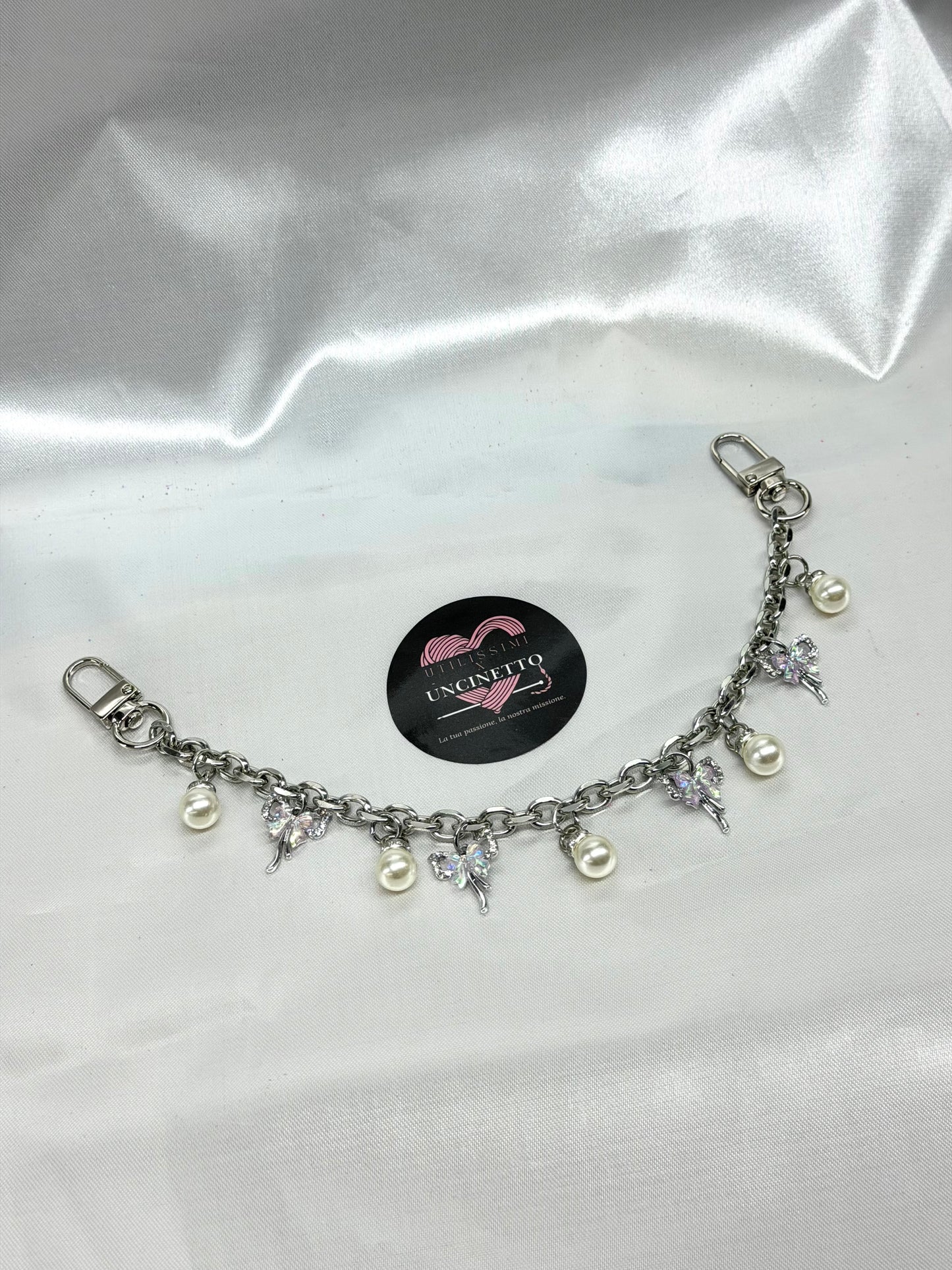 Catenina charm