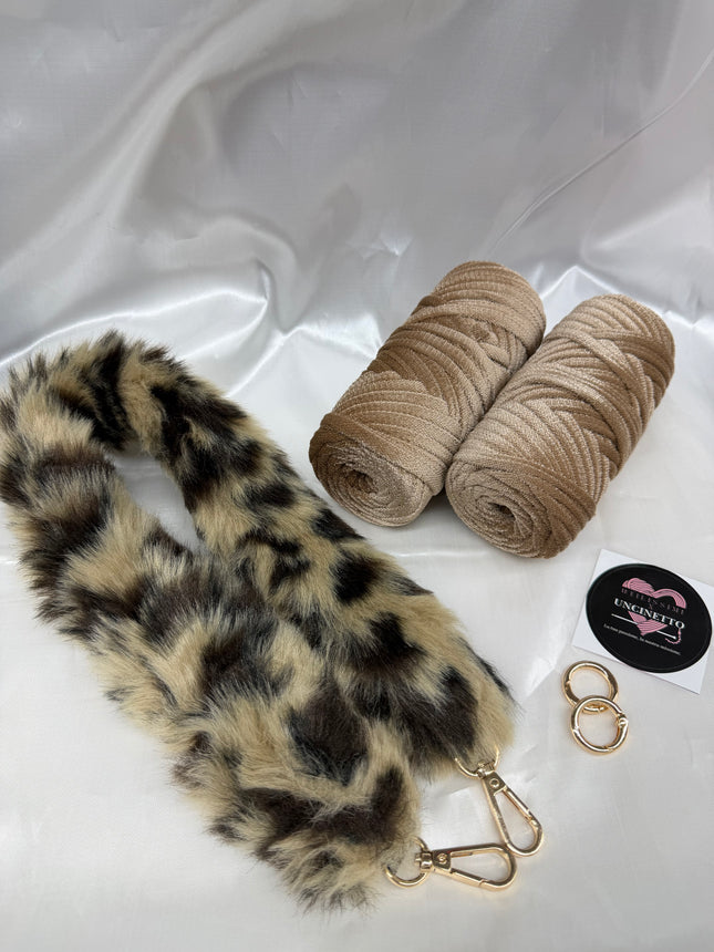 VELVET 200gr+ MANICO PELUCHE + ganci