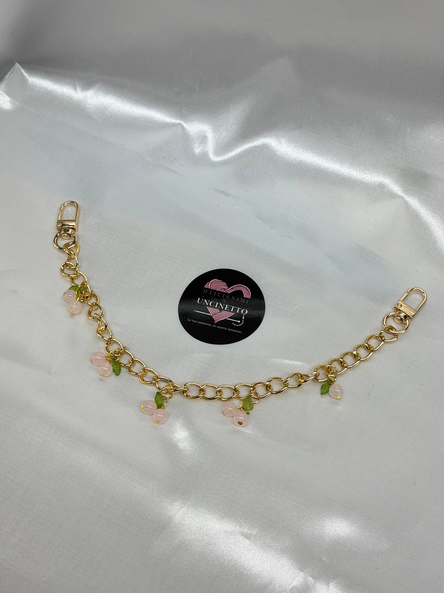 Catenina charm