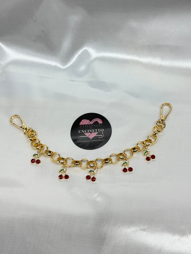 Catenina charm